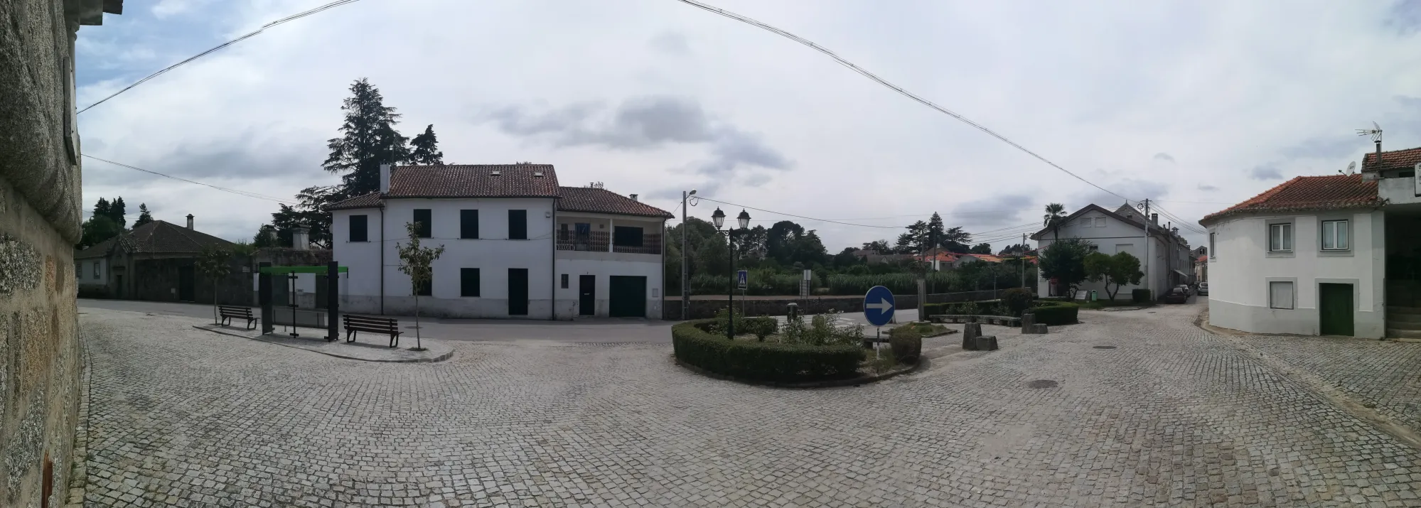 Praça Brasil-Portugal, construída e doada pelo Comendador